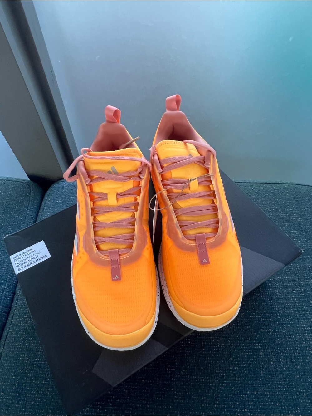 Women’s tennis Orange shoes - Addidas avacourt